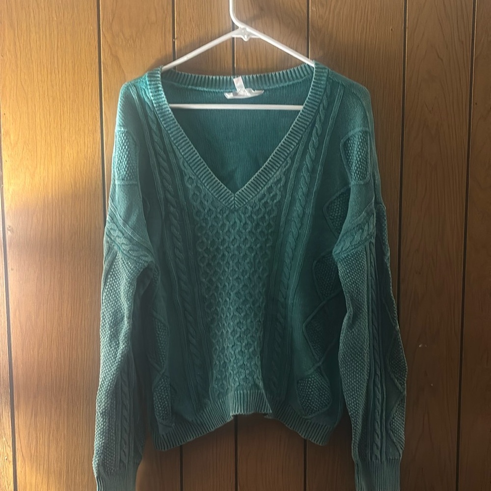 Ladies/ juniors size xxl(19) sweater